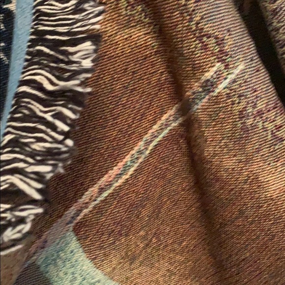 United we stand Tapestry/Afghan, remember 9/11 - Picture 5 of 7